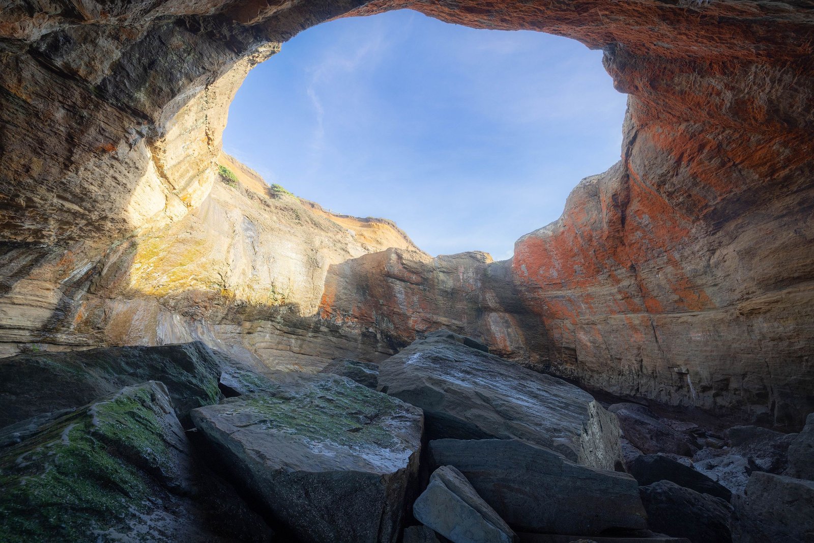 Sea cave arch on the Oregon coast